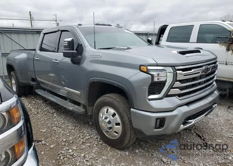 2025 Chevrolet Silverado K3500 High Country z USA, uszkodzony, nr VIN 1GC4KVEY3SF122424